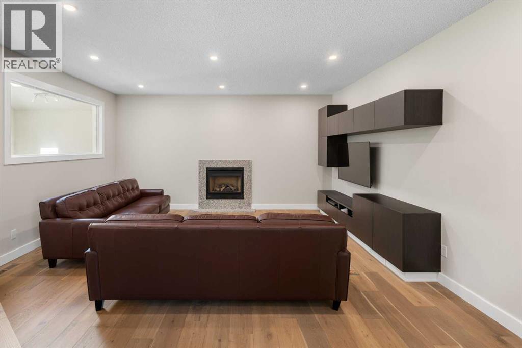 132 Woodhaven Road Sw, Calgary, Alberta  T2W 5N7 - Photo 16 - A2320133