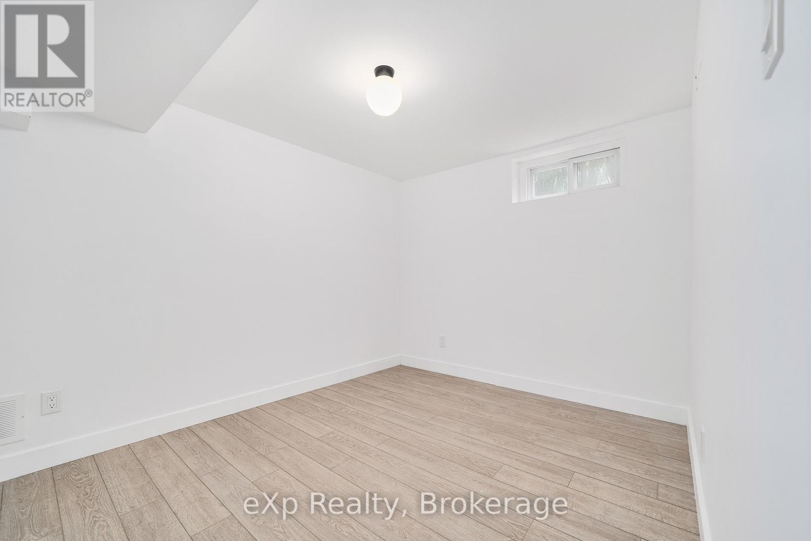111 Riverside Drive N, Oshawa, Ontario  L1G 6J6 - Photo 24 - E13438254