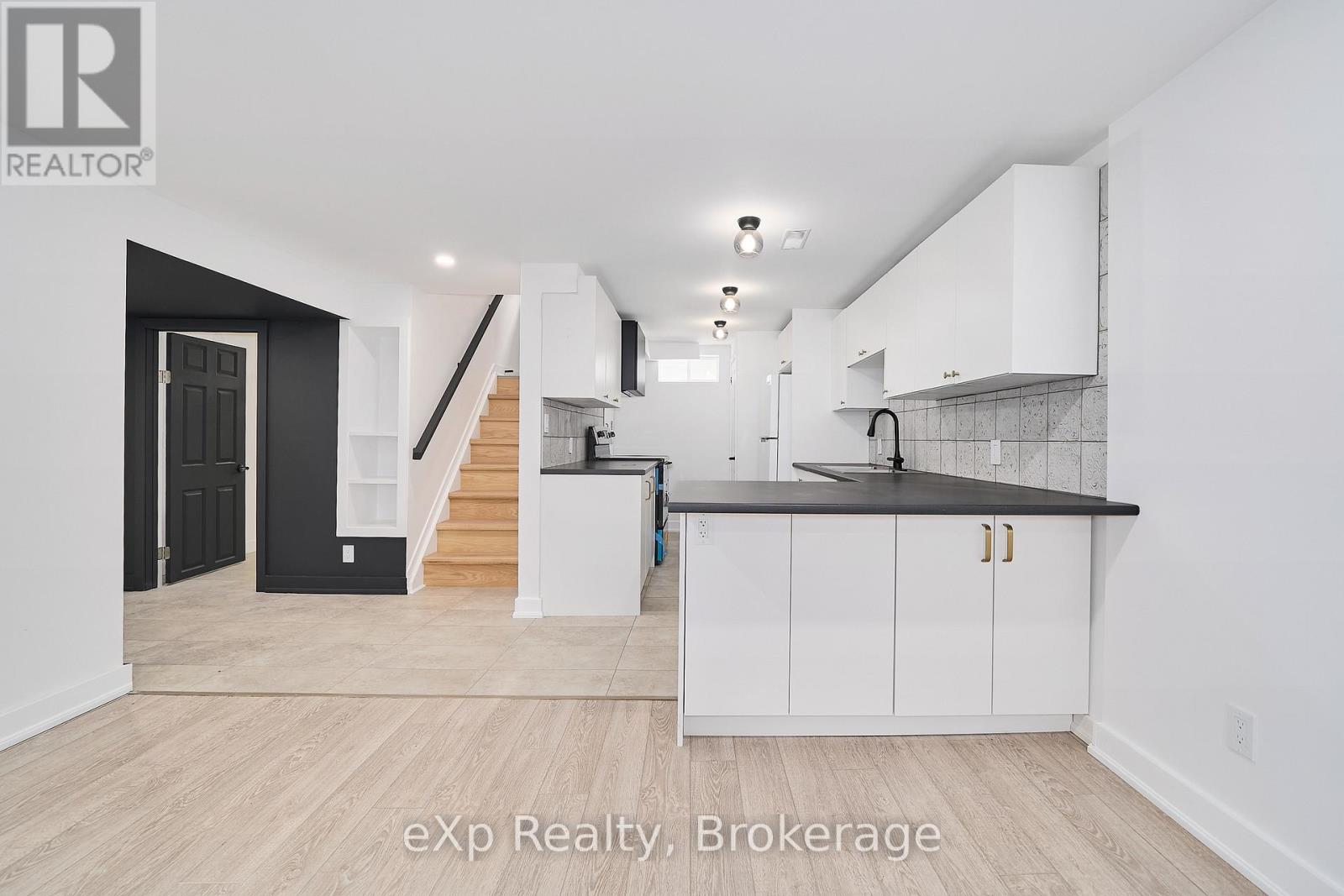 111 Riverside Drive N, Oshawa, Ontario  L1G 6J6 - Photo 7 - E13438254