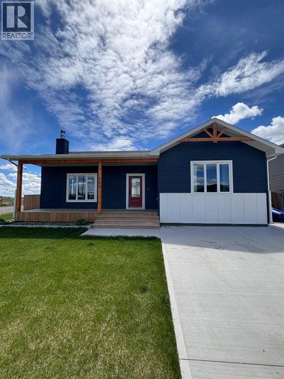 166 9 Street, Fort Macleod, Alberta  T0L 0Z0 - Photo 1 - A2320625