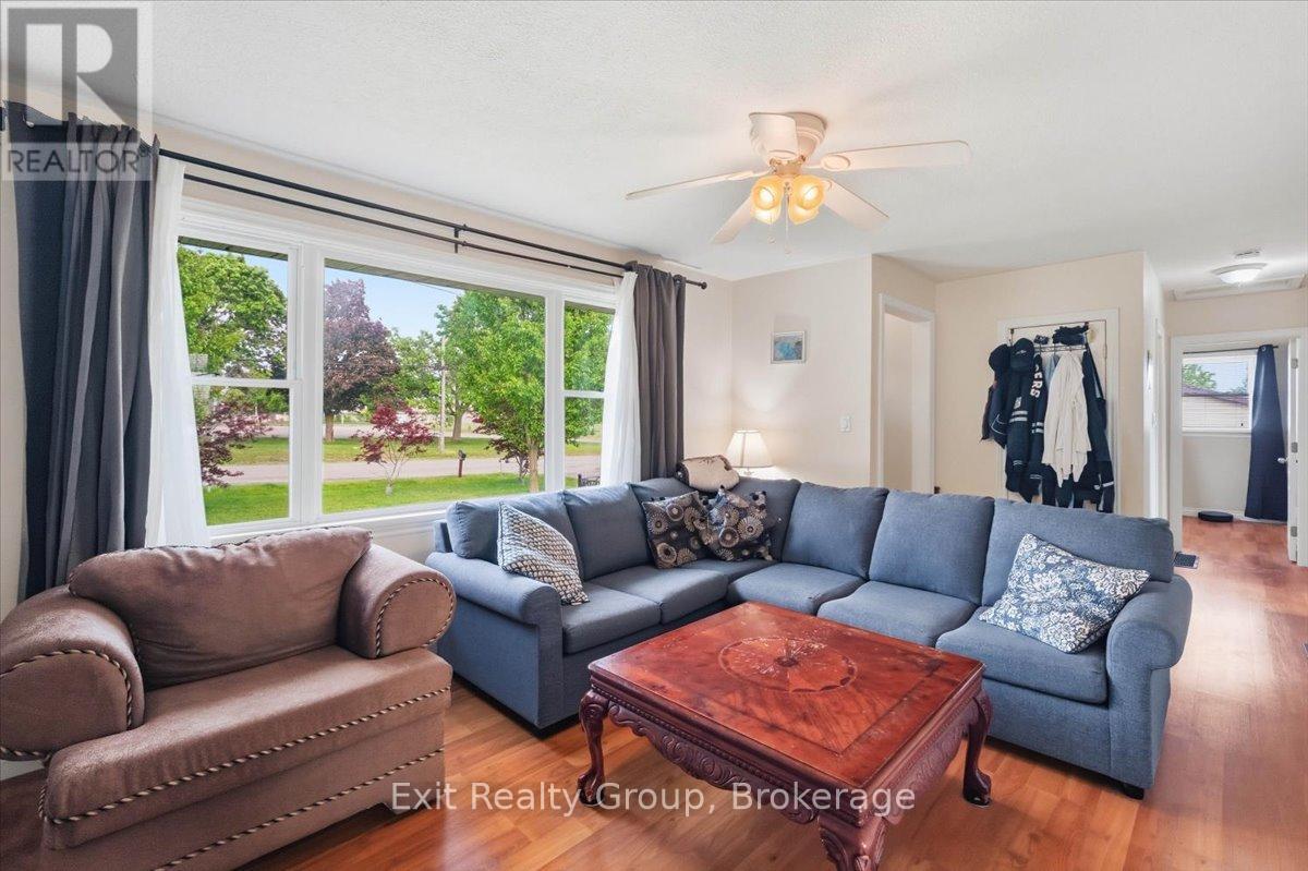 109 Aikins Road, Quinte West, Ontario  K8N 4Z2 - Photo 6 - X13438204