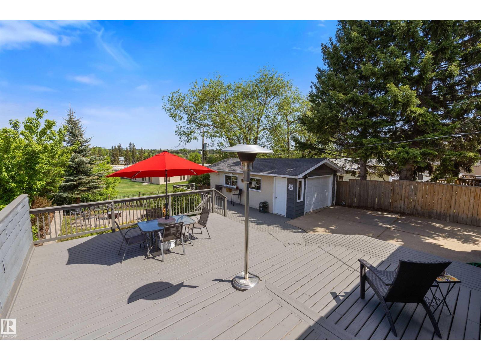 25 MOUNT ROYAL DR, St. Albert, Alberta
