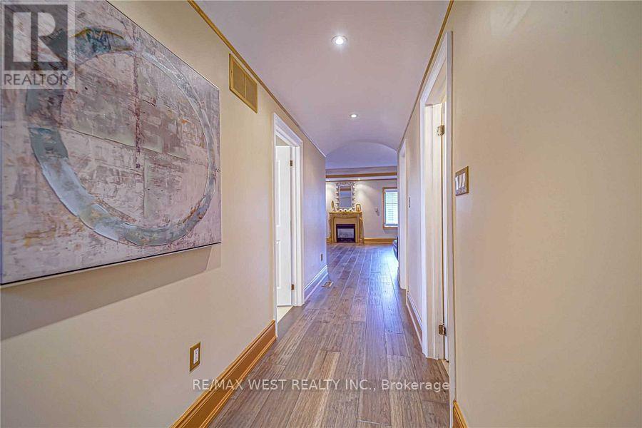 83 Elm Avenue, Richmond Hill, Ontario  L4C 6K8 - Photo 25 - N13429058