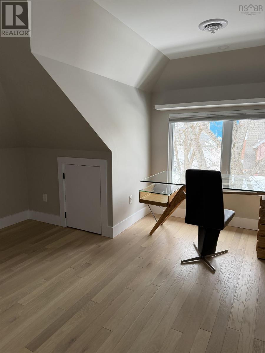 1629 Vernon Street, Halifax, Nova Scotia  B3H 3M9 - Photo 27 - 202603746