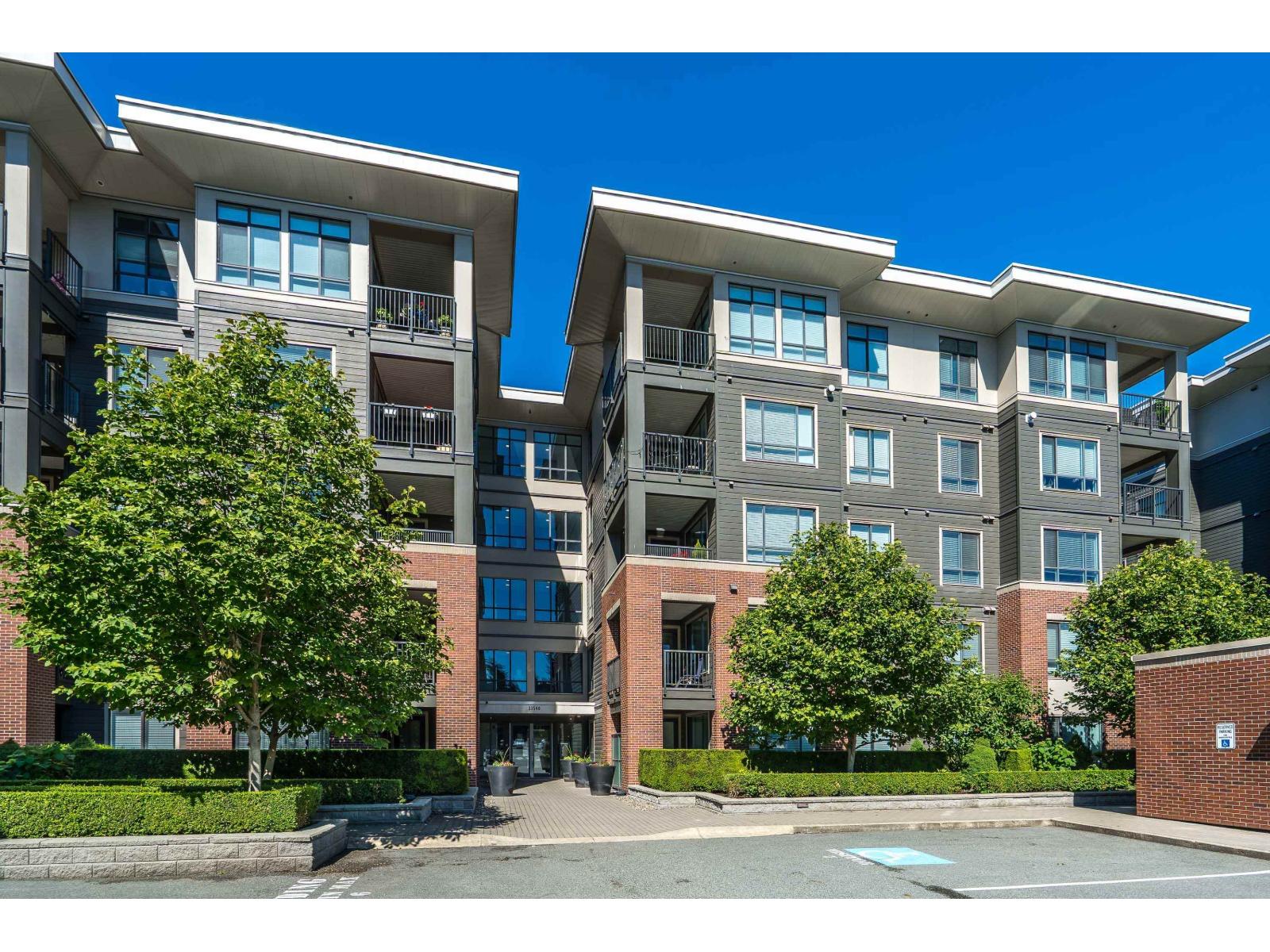 502 33540 Mayfair Avenue, Abbotsford, British Columbia  V2S 0J3 - Photo 2 - R3133334
