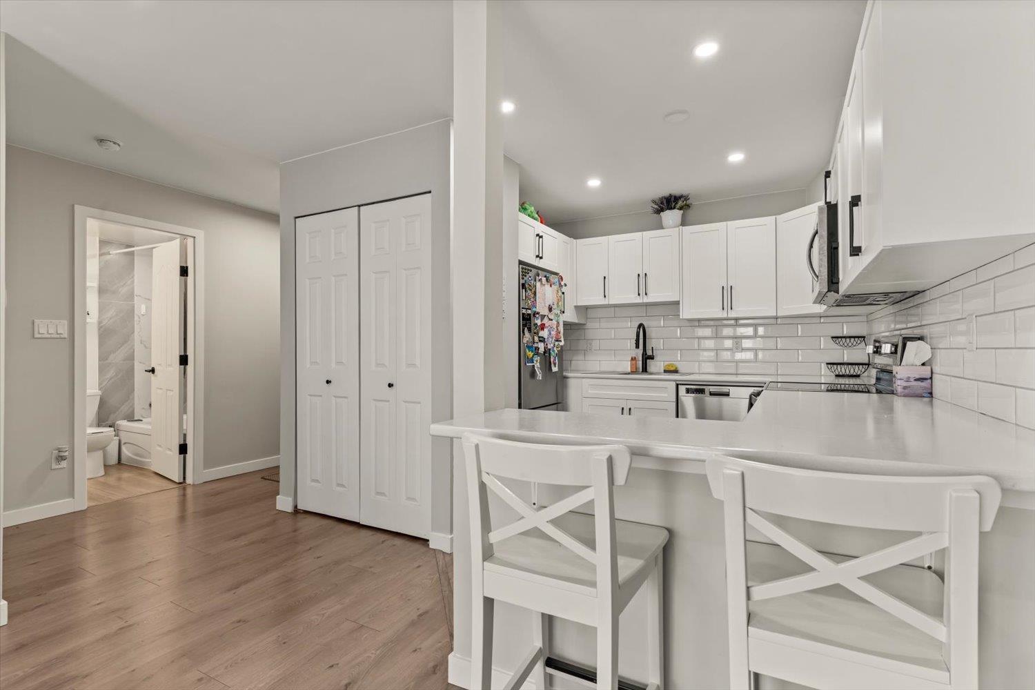 211 45749 SPADINA AVENUE|Chilliwack Downtown