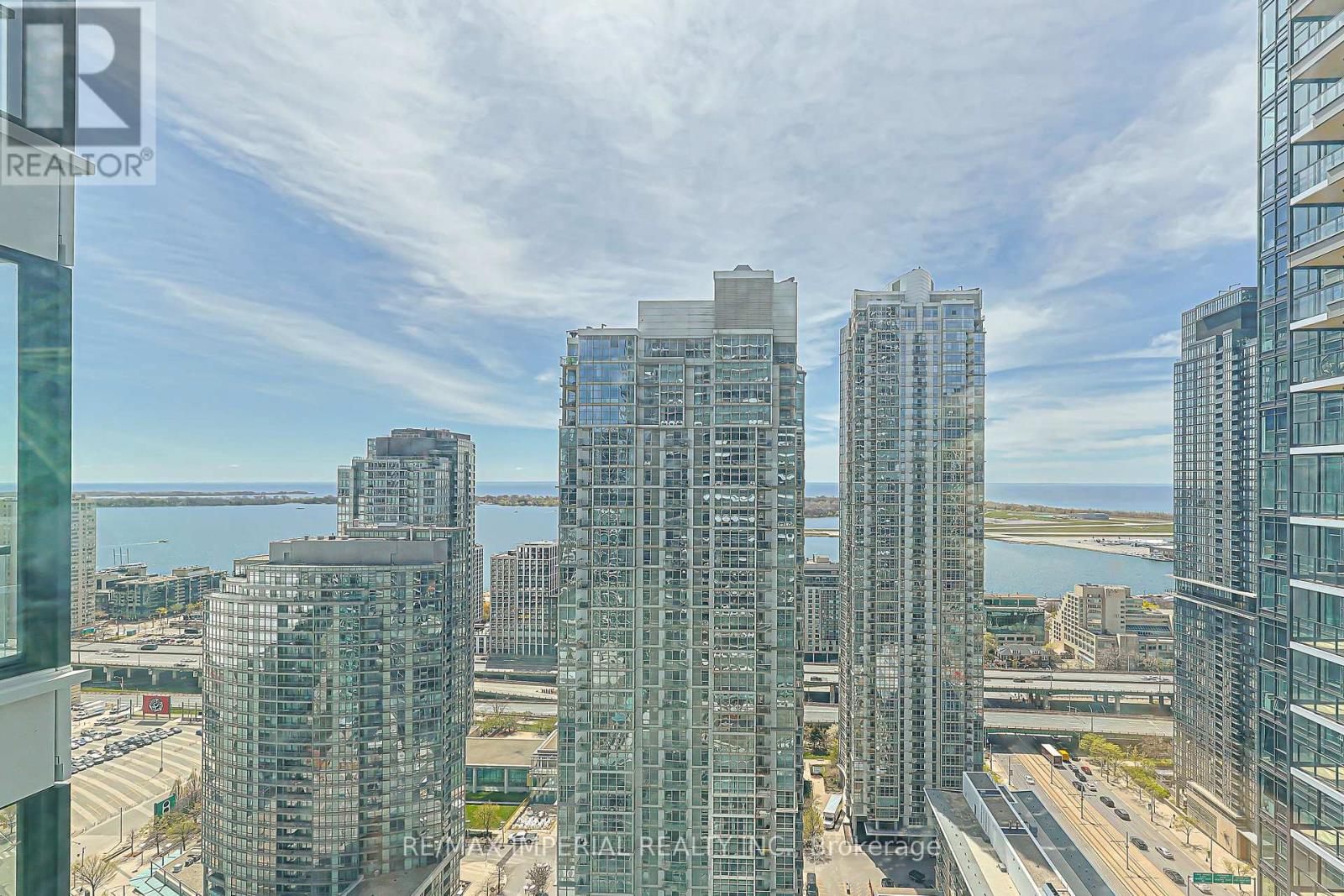 3510 - 1 Concord Cityplace Way, Toronto, Ontario  M5V 0X3 - Photo 21 - C13435412