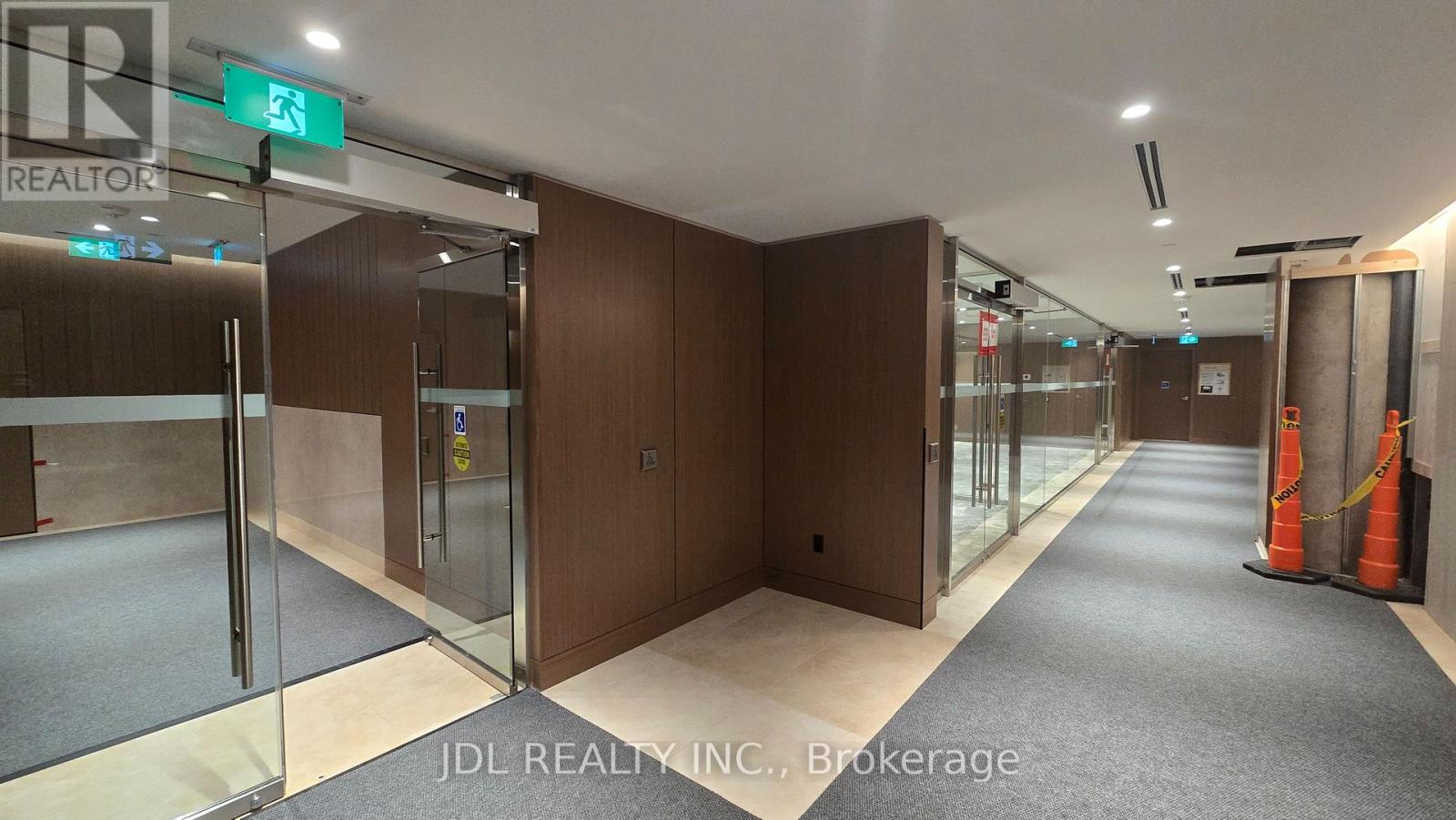 3706 - 1 Concord Cityplace Way, Toronto, Ontario  M5V 0X3 - Photo 16 - C13438006