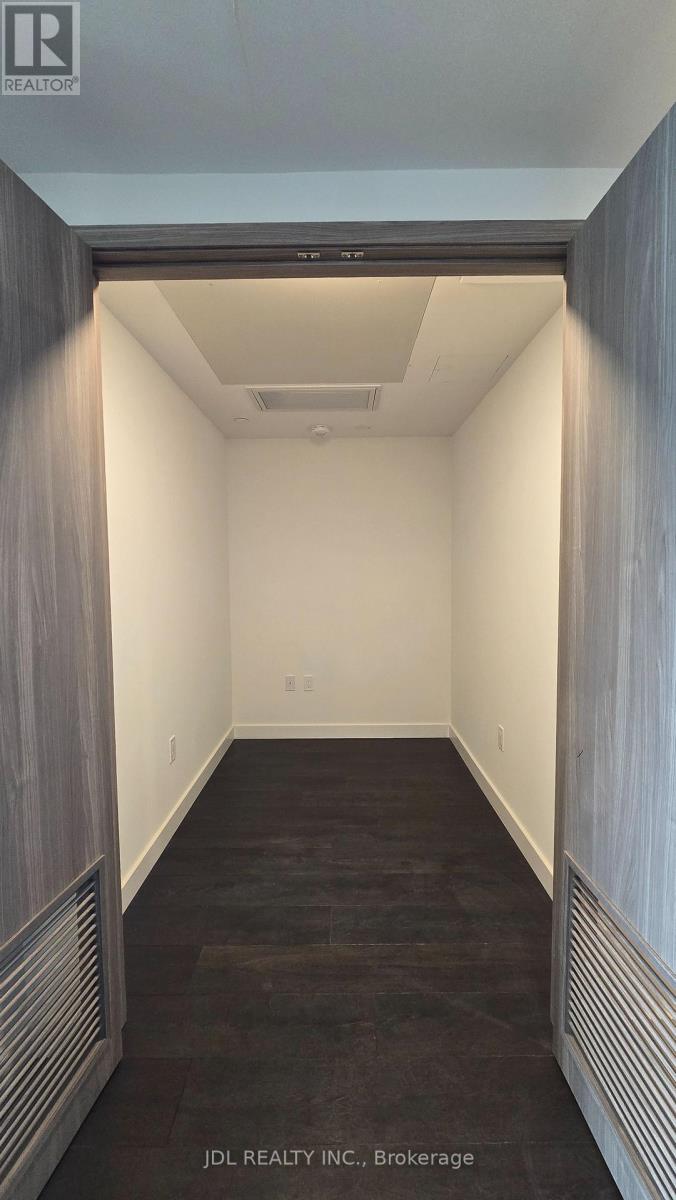 3706 - 1 Concord Cityplace Way, Toronto, Ontario  M5V 0X3 - Photo 6 - C13438006