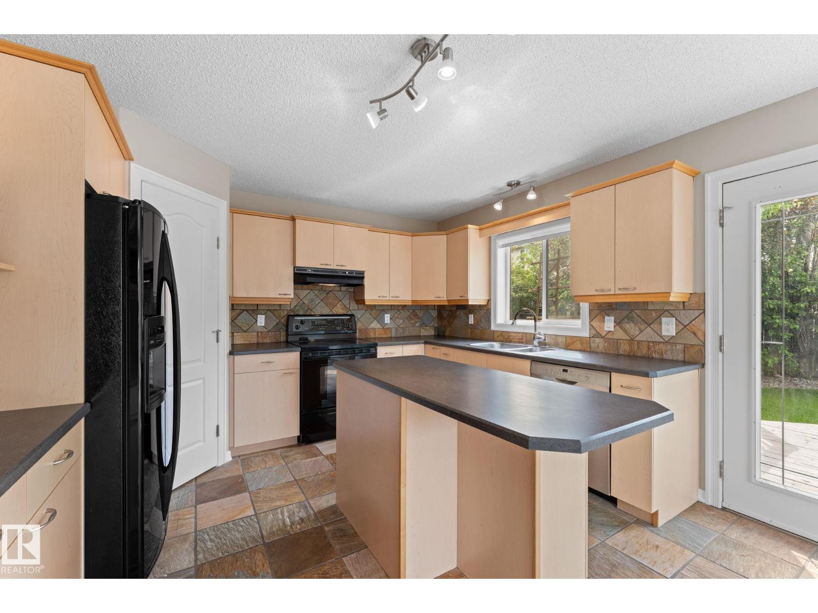 1611 Forbes Wy NW, Edmonton, Alberta  T6R 2P4 - Photo 26 - E4493388