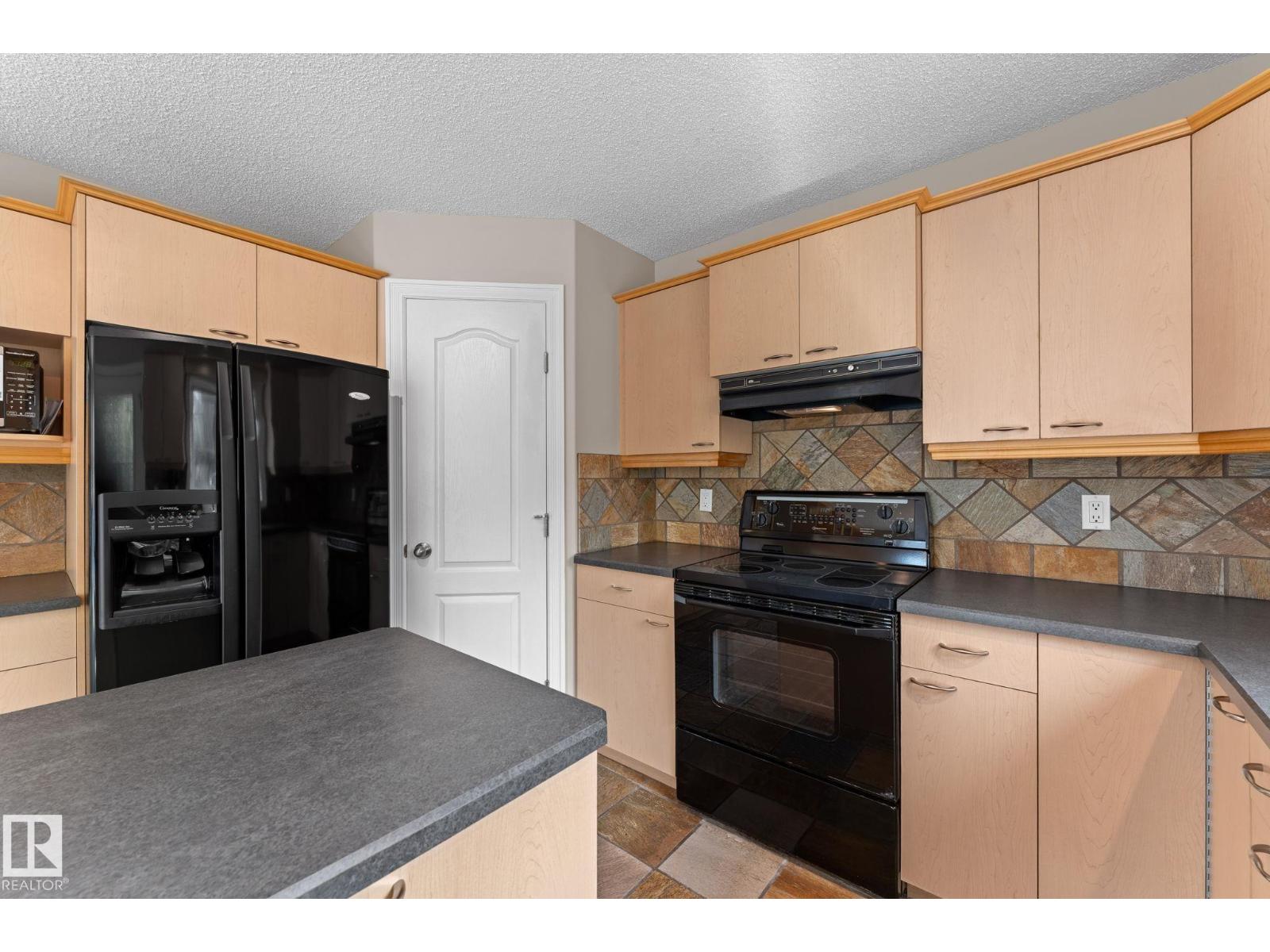 1611 Forbes Wy NW, Edmonton, Alberta  T6R 2P4 - Photo 28 - E4493388