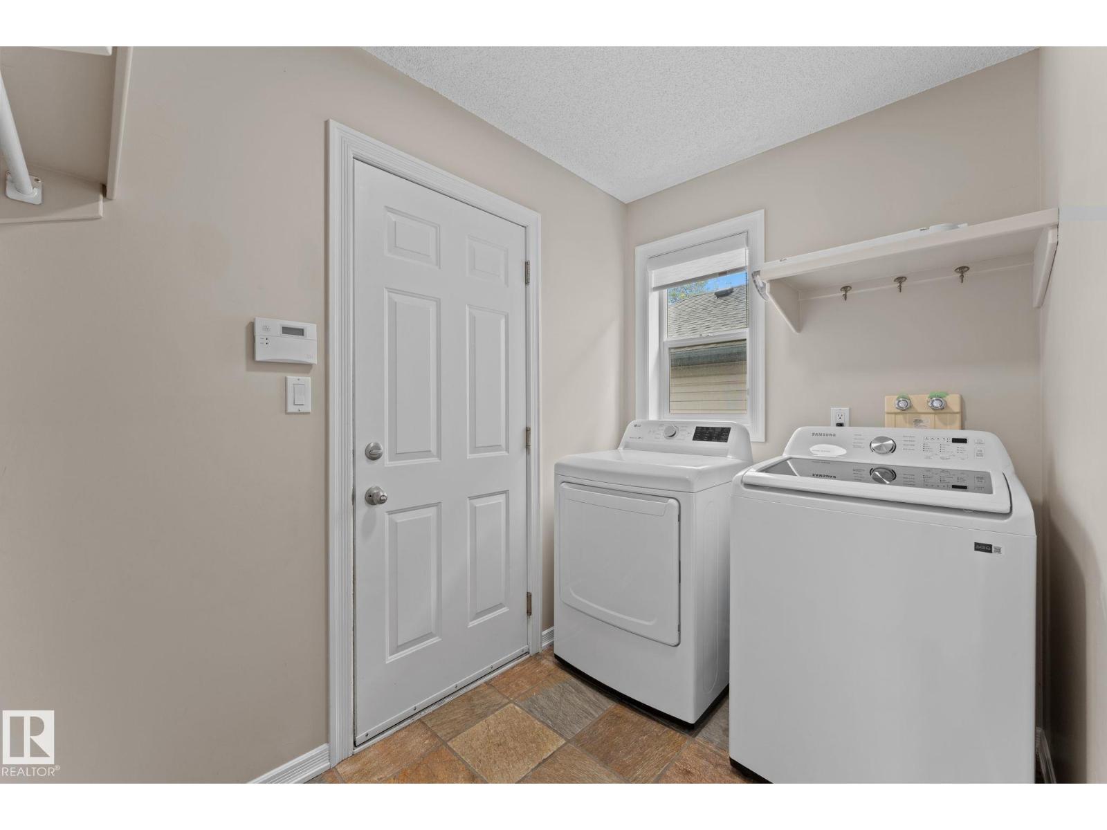 1611 Forbes Wy NW, Edmonton, Alberta  T6R 2P4 - Photo 31 - E4493388