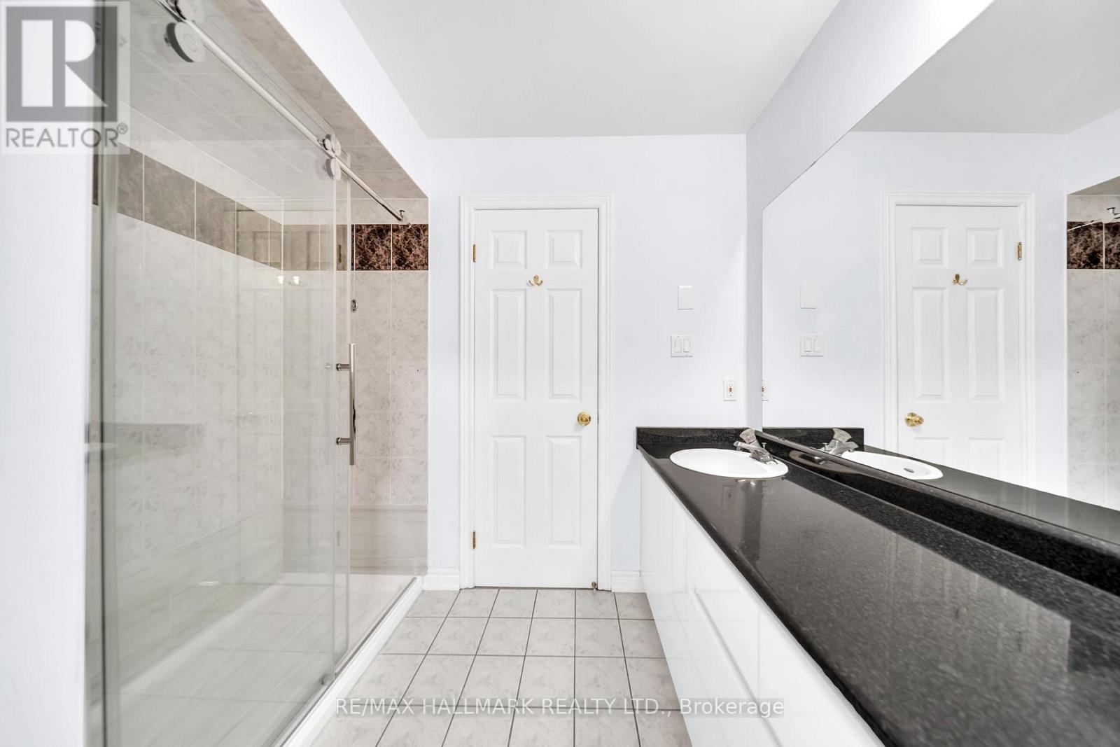 3 Creekview Avenue, Richmond Hill, Ontario  L4C 9X1 - Photo 26 - N13438234