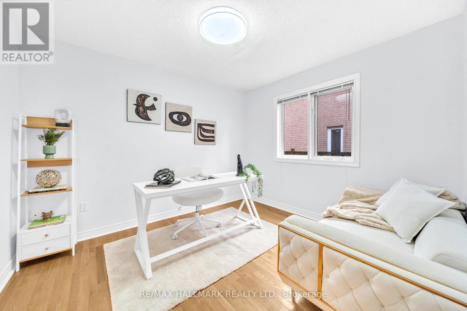 3 Creekview Avenue, Richmond Hill, Ontario  L4C 9X1 - Photo 6 - N13438234