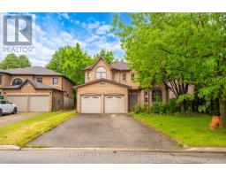 3 CREEKVIEW AVENUE, Richmond Hill, Ontario