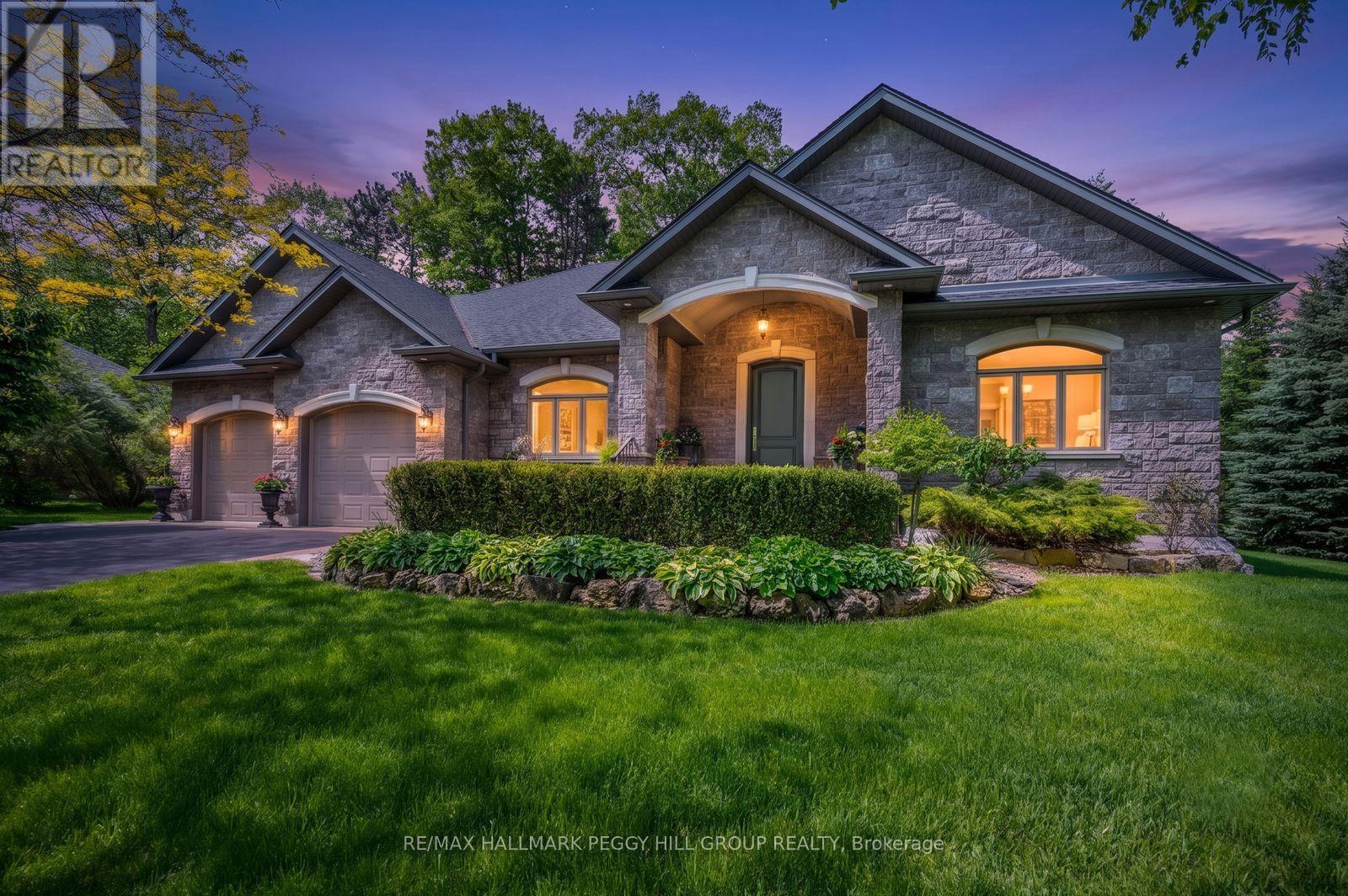 2 HILLTOP COURT, Springwater, Ontario