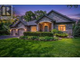 2 HILLTOP COURT, Springwater, Ontario