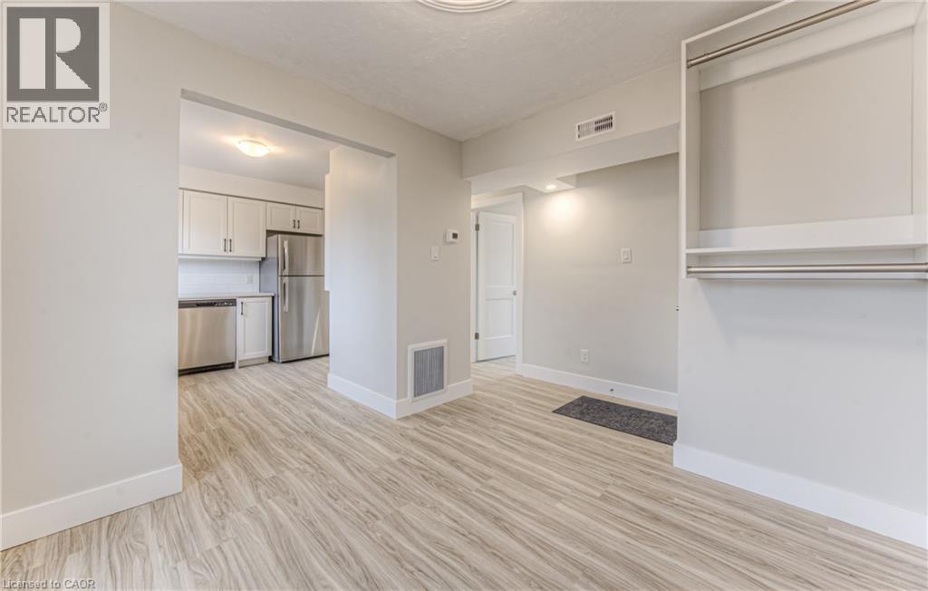 40 Daniel Avenue Unit# 2, Kitchener, Ontario  N2K 2E9 - Photo 11 - 40839360