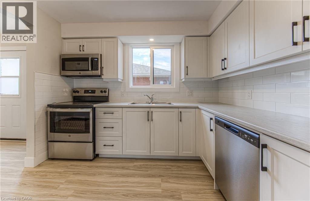 40 Daniel Avenue Unit# 2, Kitchener, Ontario  N2K 2E9 - Photo 4 - 40839360