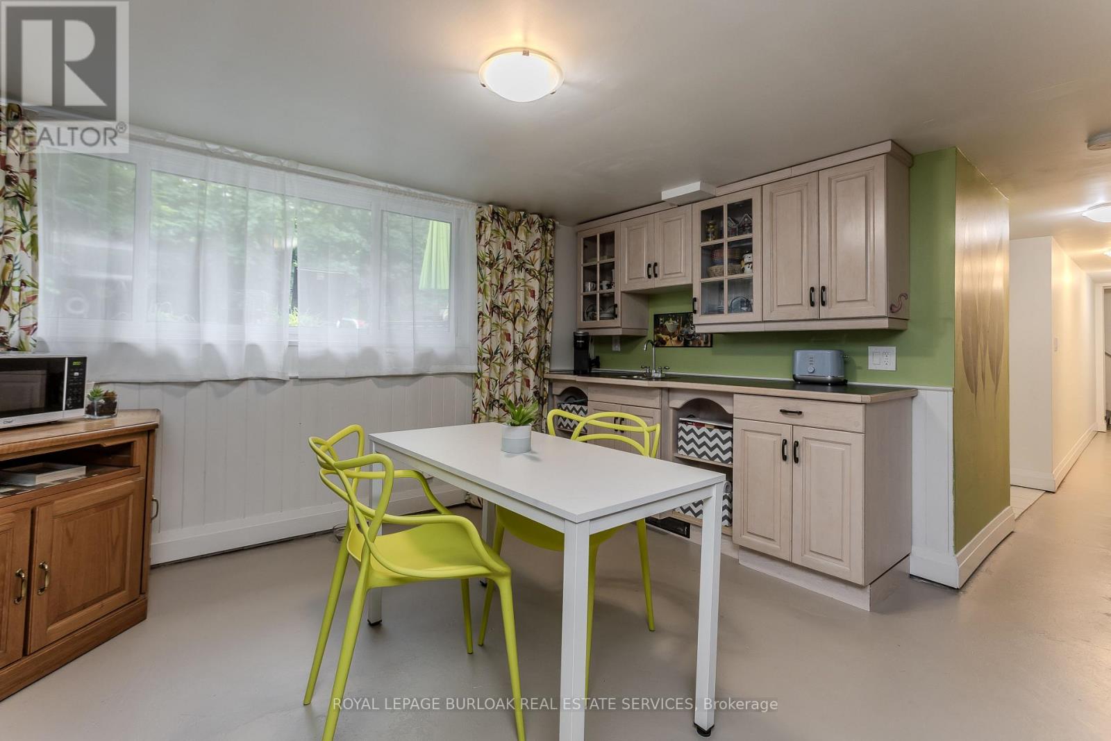 272 Goodram Drive, Burlington, Ontario  L7L 2J5 - Photo 22 - W13438016