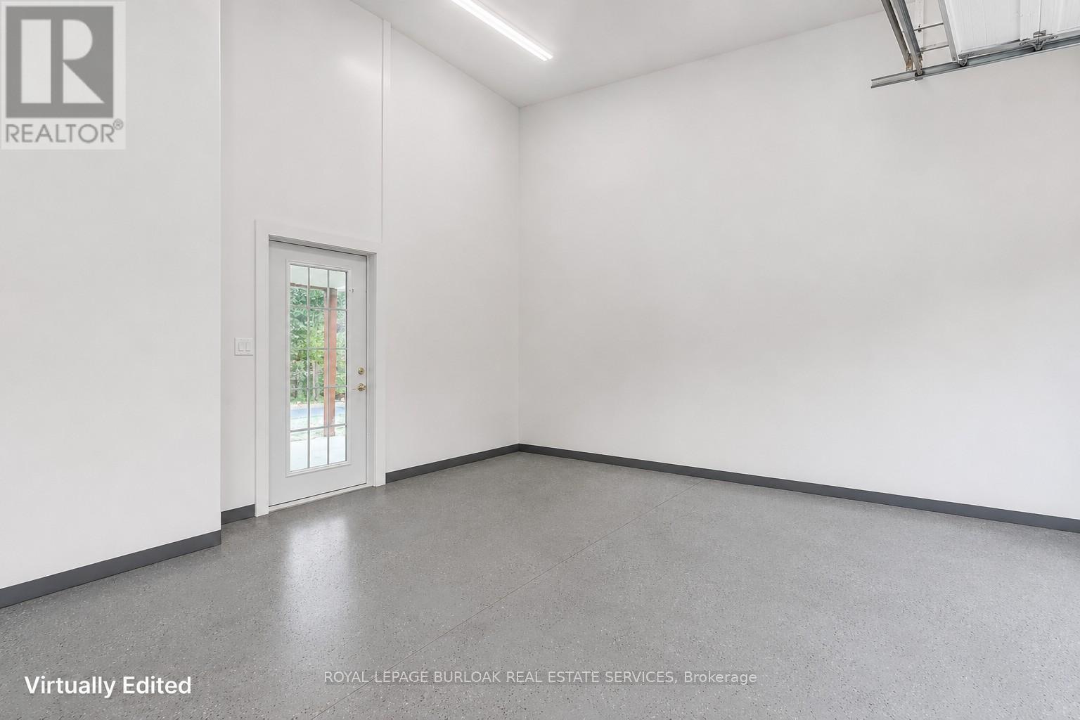 272 Goodram Drive, Burlington, Ontario  L7L 2J5 - Photo 33 - W13438016
