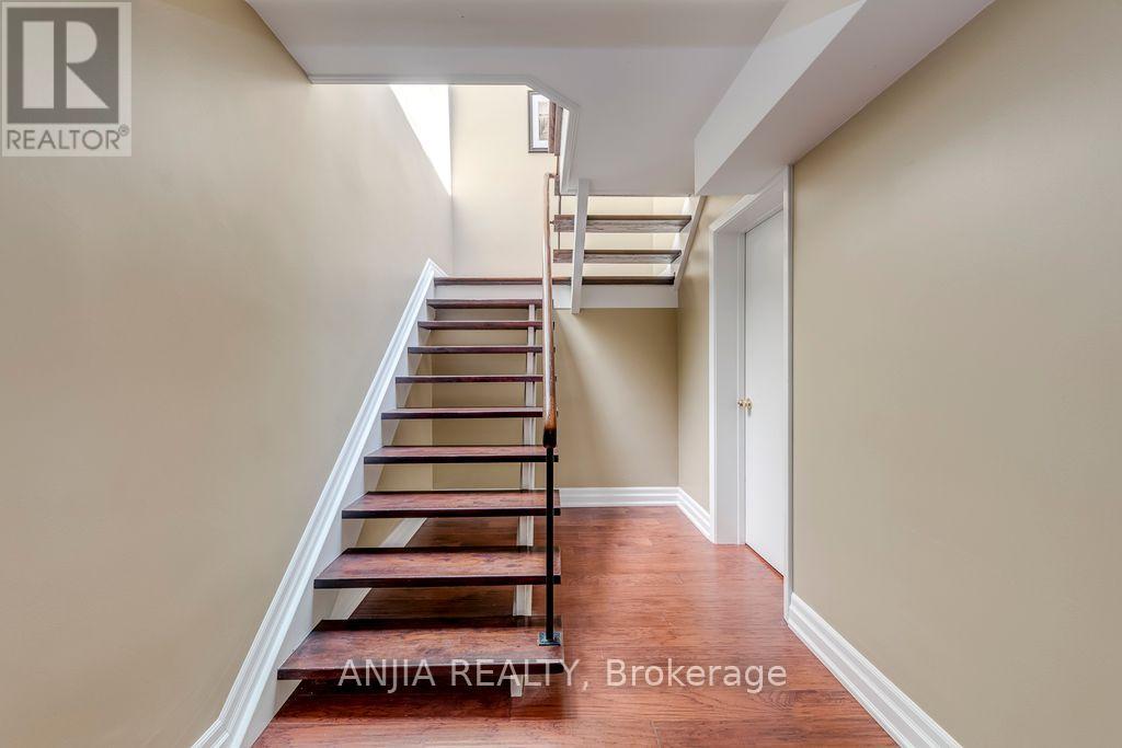 2419 Lionheart Crescent, Mississauga, Ontario  L5K 1S4 - Photo 27 - W13438062