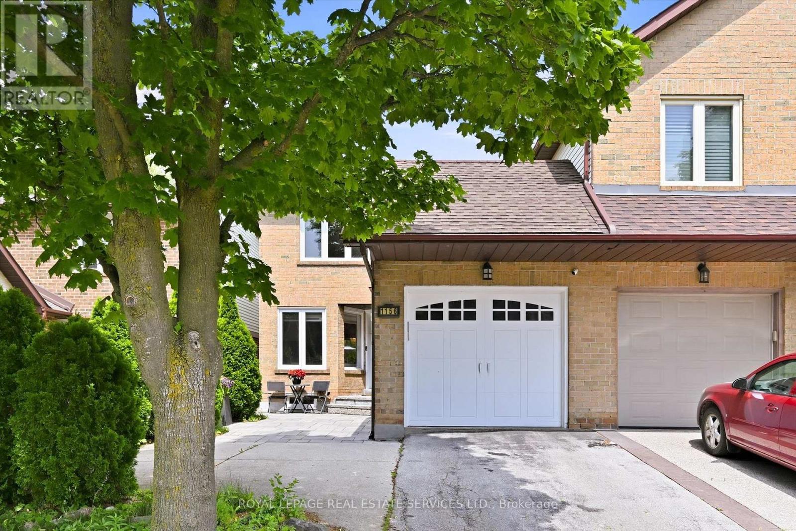 1156 Potters Wheel Crescent, Oakville, Ontario  L6M 1J2 - Photo 2 - W13438078