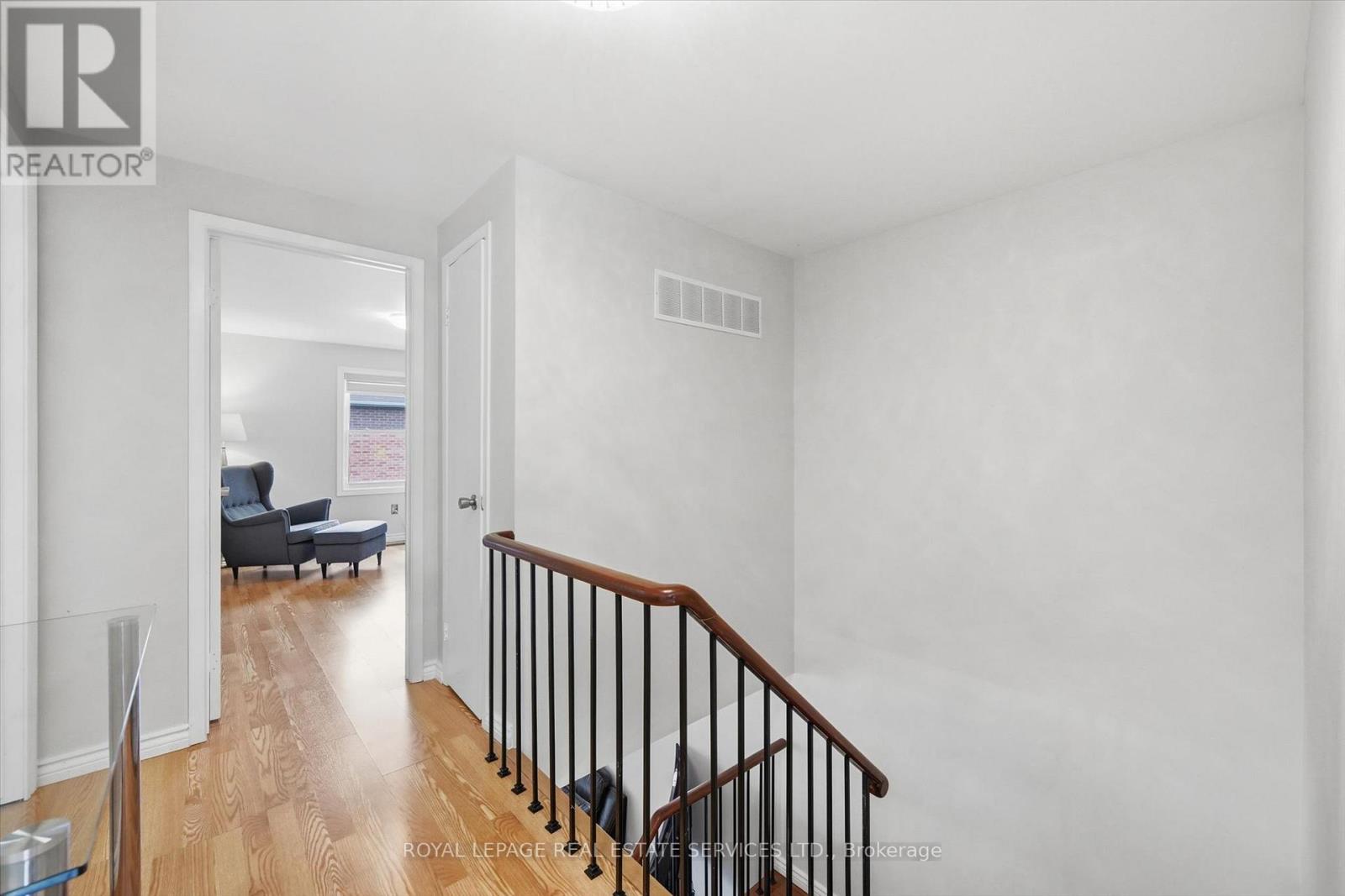 1156 Potters Wheel Crescent, Oakville, Ontario  L6M 1J2 - Photo 21 - W13438078