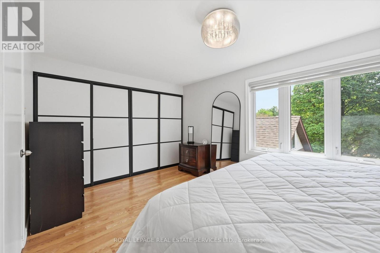 1156 Potters Wheel Crescent, Oakville, Ontario  L6M 1J2 - Photo 23 - W13438078