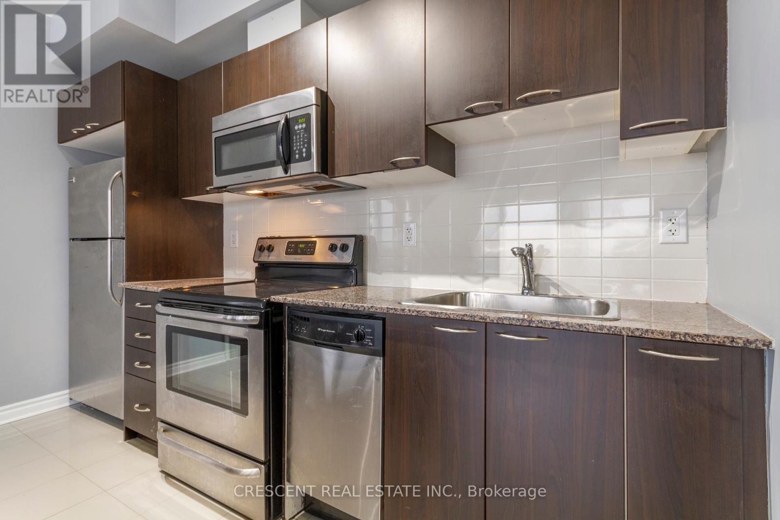 3002 - 385 Prince Of Wales Drive, Mississauga, Ontario  L5B 0C6 - Photo 5 - W13438112