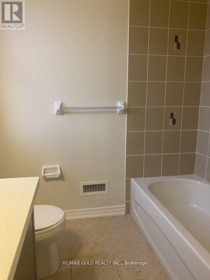 205 - 276 Gatwick Drive, Oakville, Ontario  L6H 7K3 - Photo 11 - W13438168
