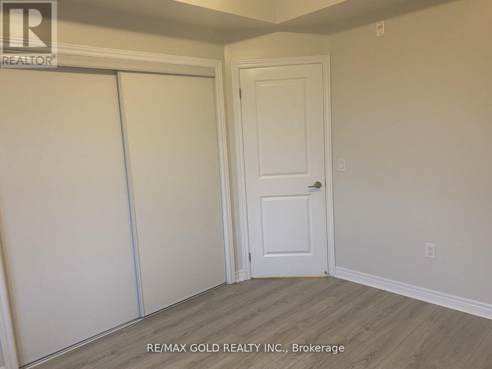 205 - 276 Gatwick Drive, Oakville, Ontario  L6H 7K3 - Photo 13 - W13438168