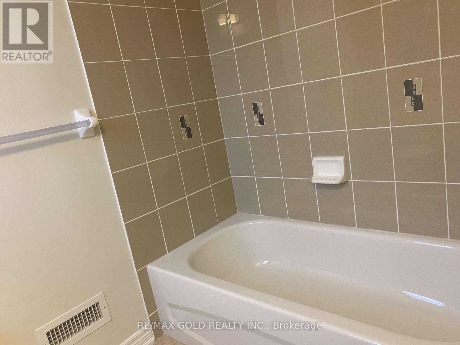 205 - 276 Gatwick Drive, Oakville, Ontario  L6H 7K3 - Photo 15 - W13438174
