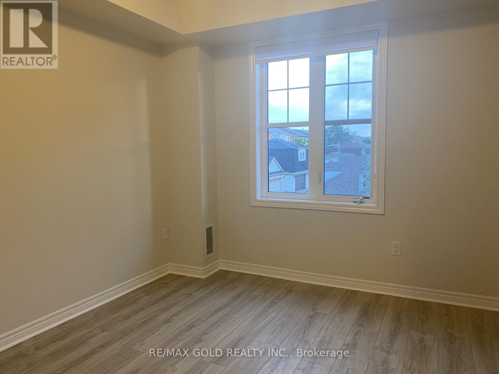 205 - 276 Gatwick Drive, Oakville, Ontario  L6H 7K3 - Photo 8 - W13438174
