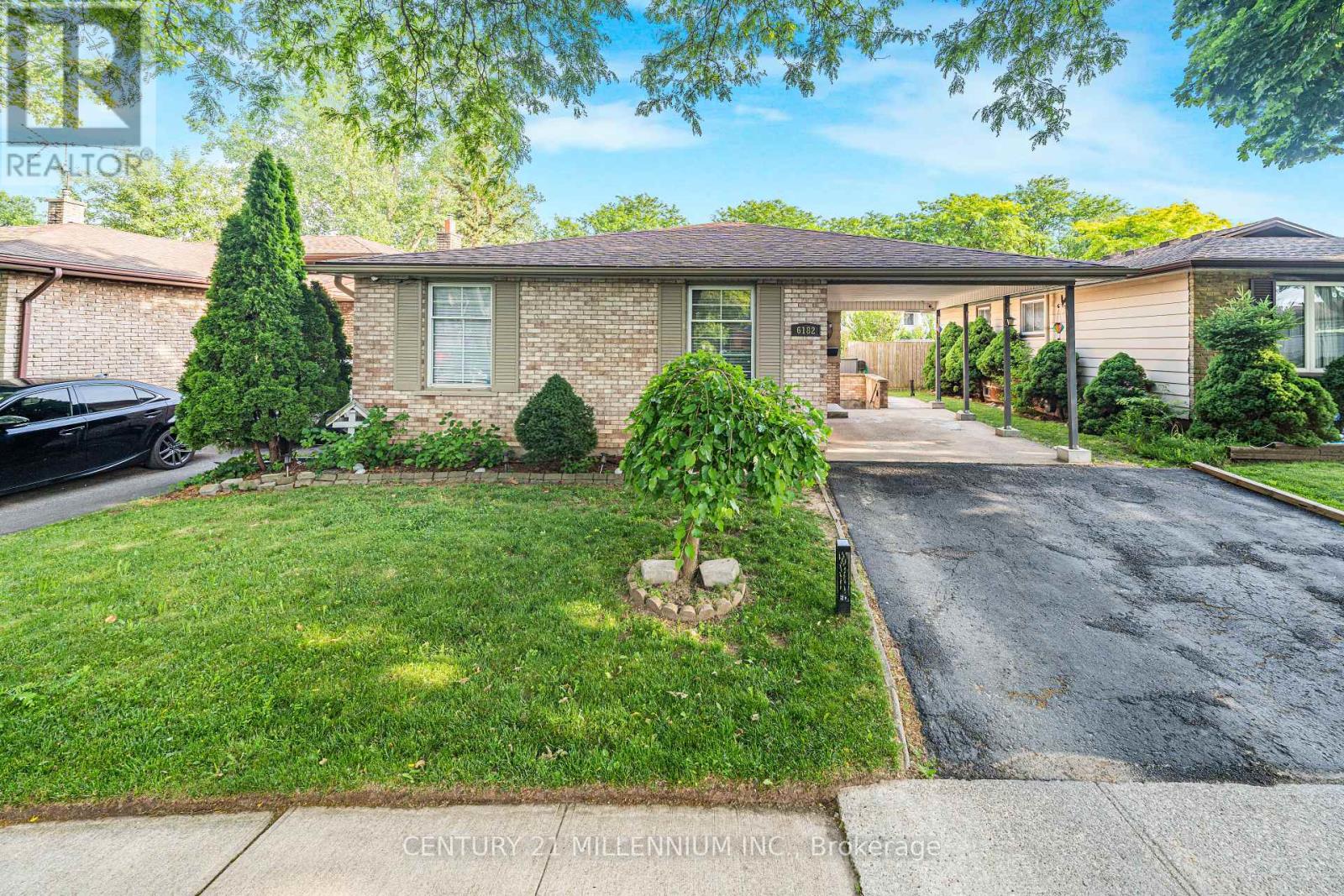 6182 JOHNSON DRIVE, Niagara Falls, Ontario