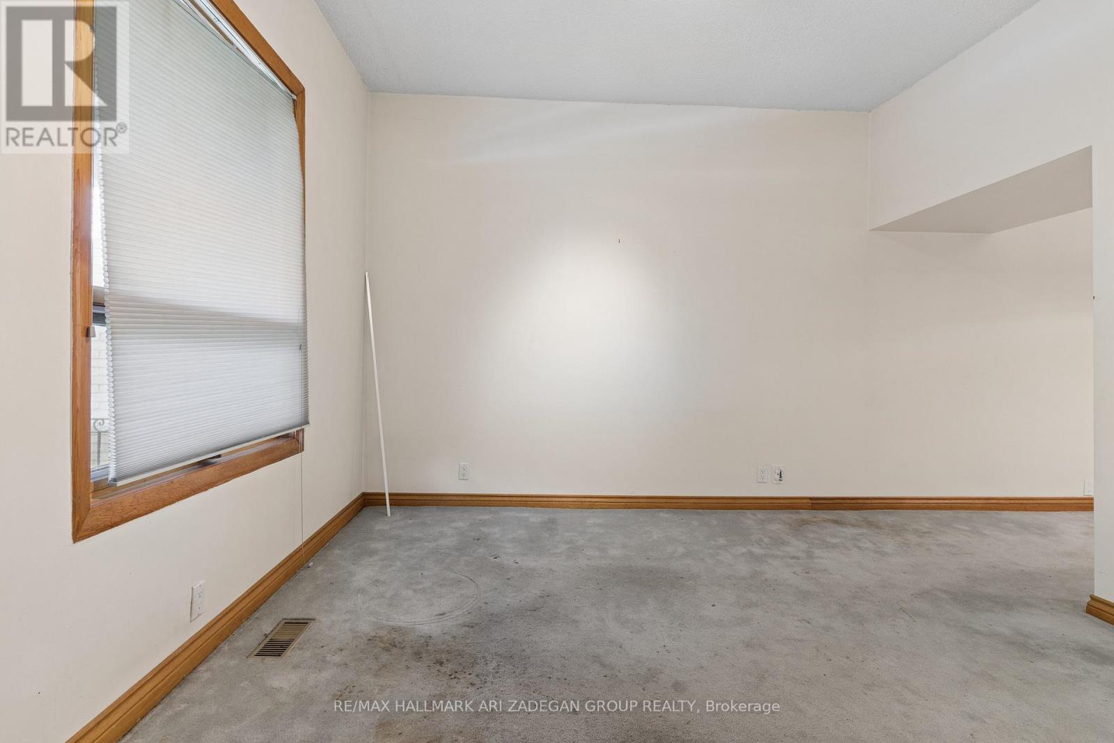 43 Eaton Avenue, Toronto, Ontario  M4J 2Z4 - Photo 6 - E13122170