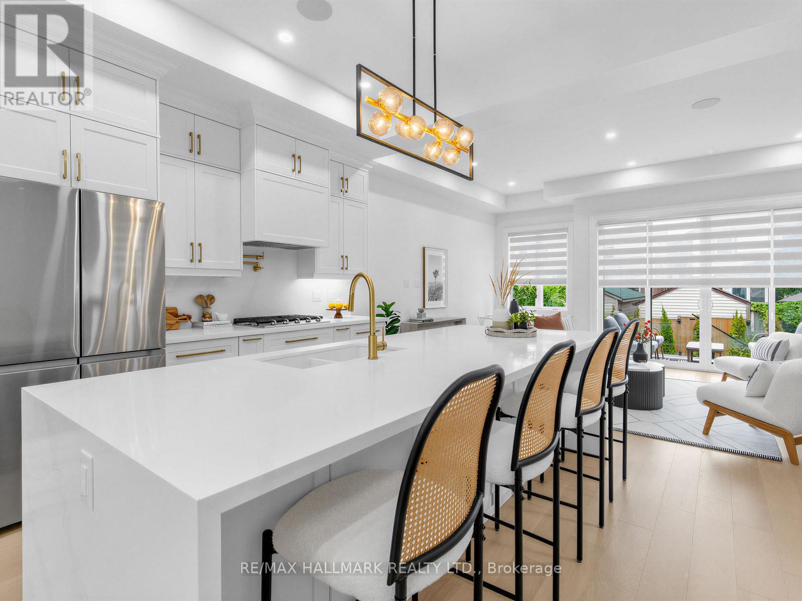 34 Roosevelt Road, Toronto, Ontario  M4J 4T6 - Photo 13 - E13432824