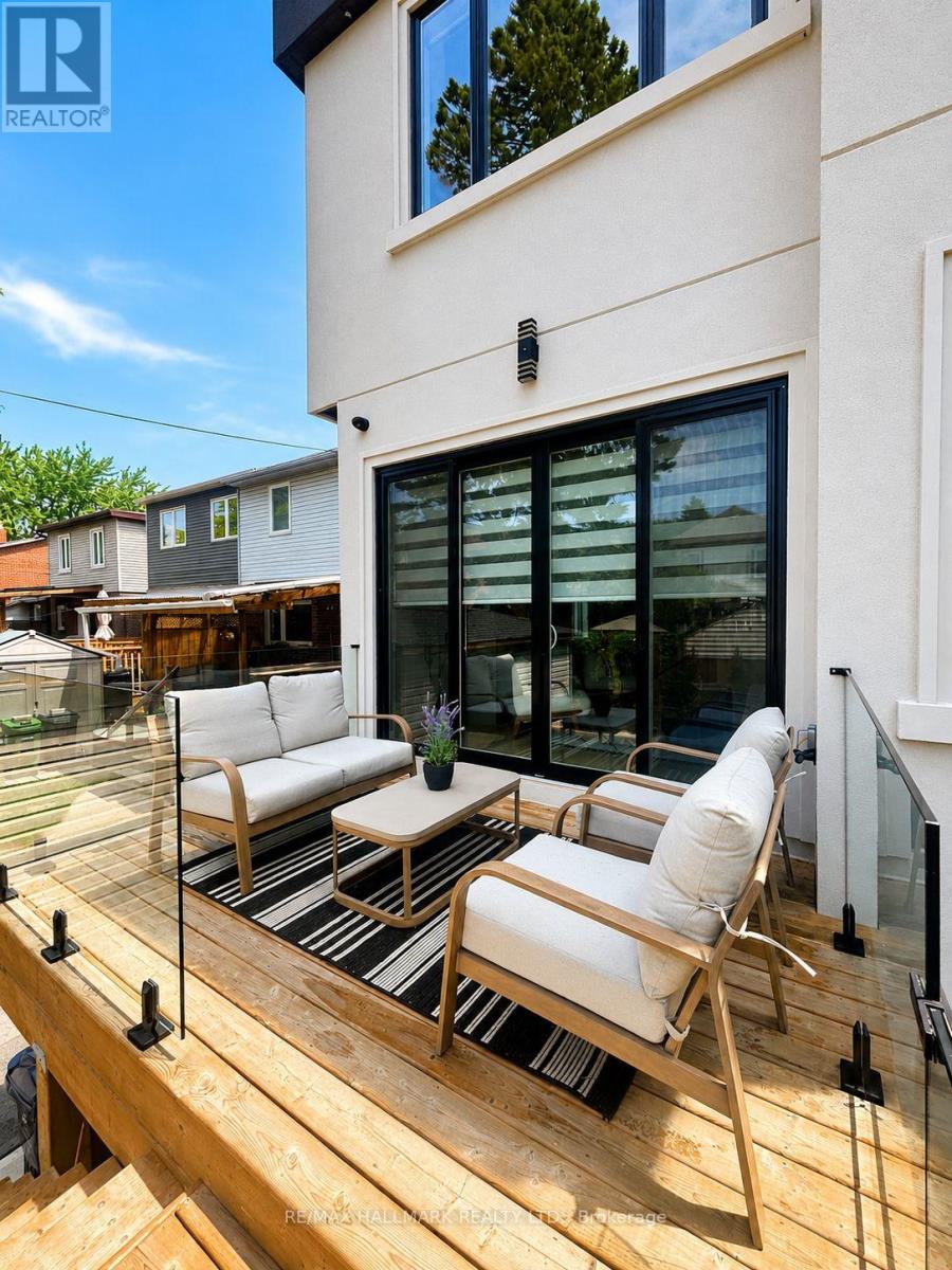 34 Roosevelt Road, Toronto, Ontario  M4J 4T6 - Photo 43 - E13432824