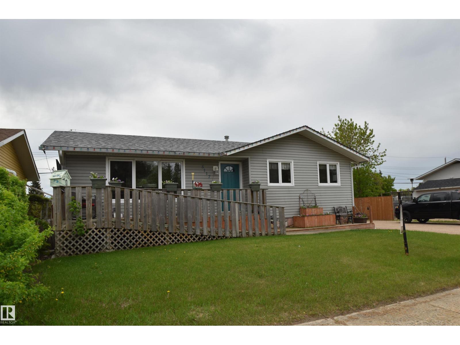 5117 54 AV, St. Paul Town, Alberta
