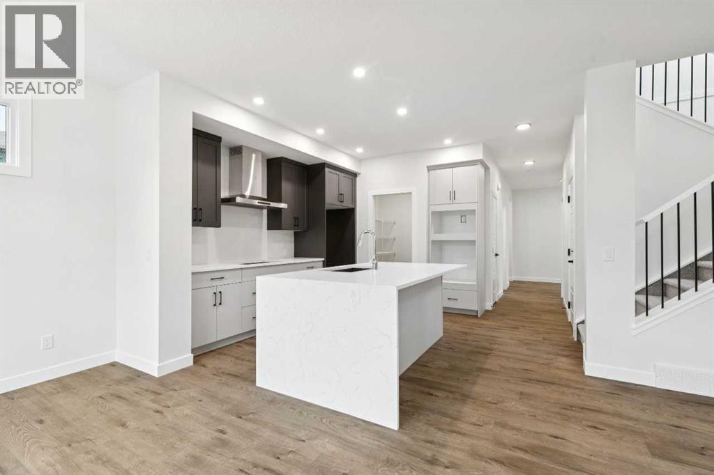 37 Sora Gardens SE, Calgary, Alberta  T3S 0V3 - Photo 5 - A2310880