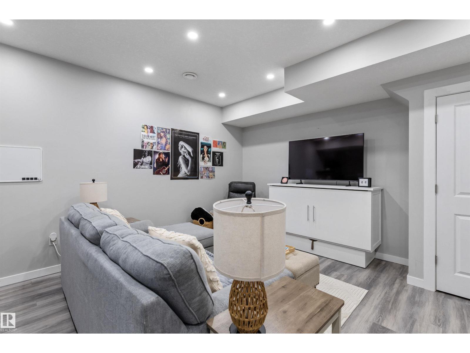 217 Griesbach Rd Nw, Edmonton, Alberta  T5E 6S5 - Photo 29 - E4493392