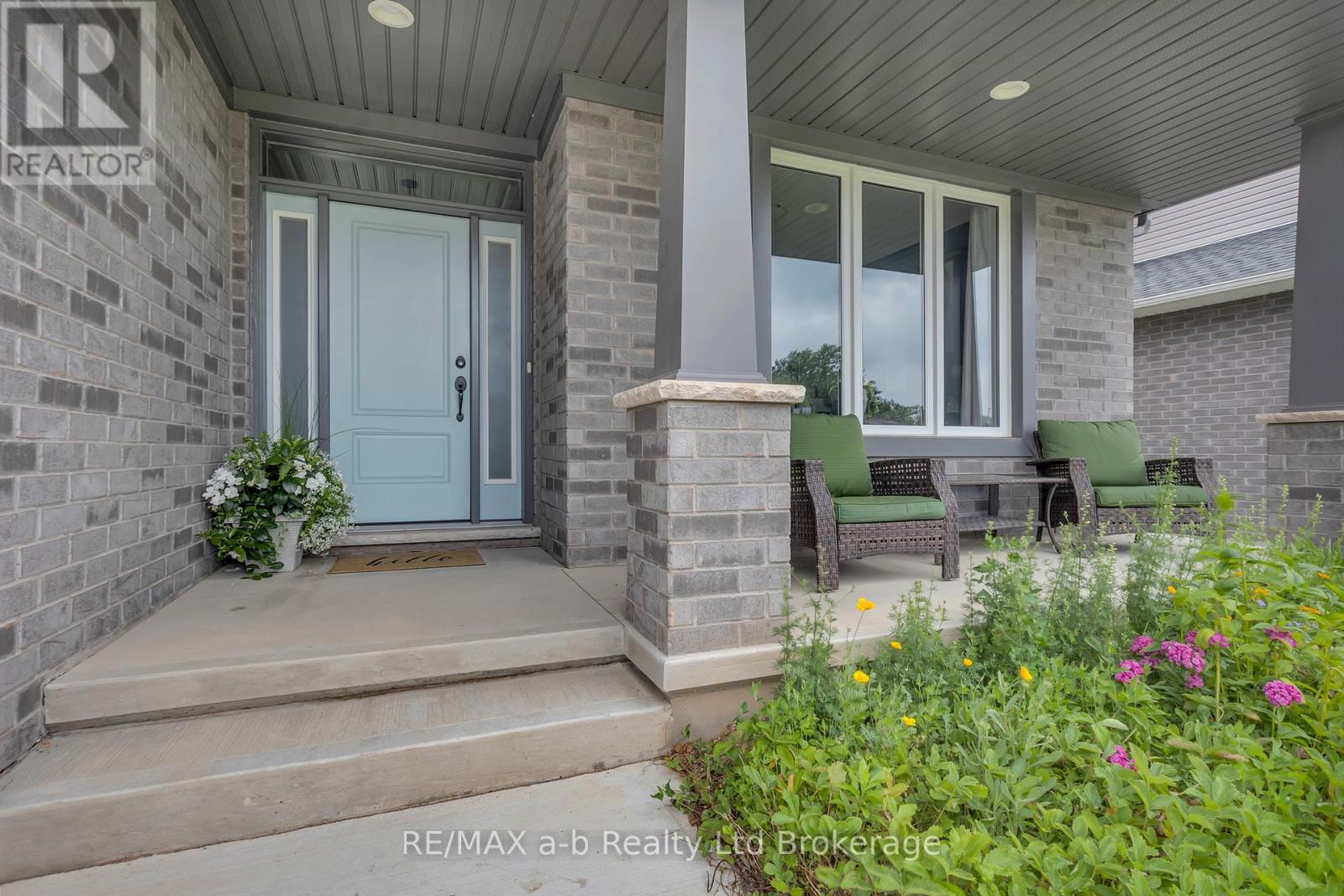 231 Wilson Avenue, Tillsonburg, Ontario  N4G 0H4 - Photo 2 - X13438330
