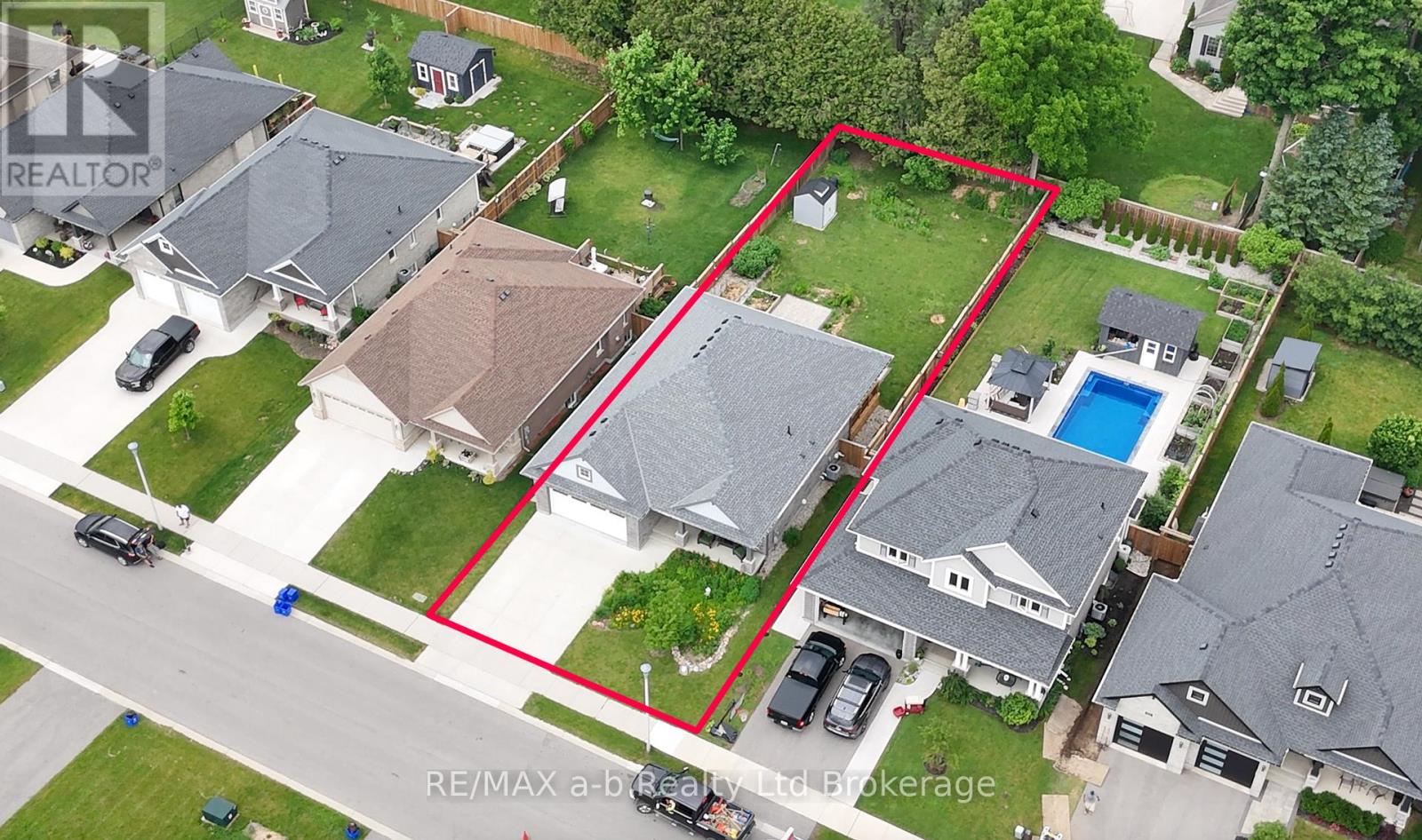 231 Wilson Avenue, Tillsonburg, Ontario  N4G 0H4 - Photo 4 - X13438330