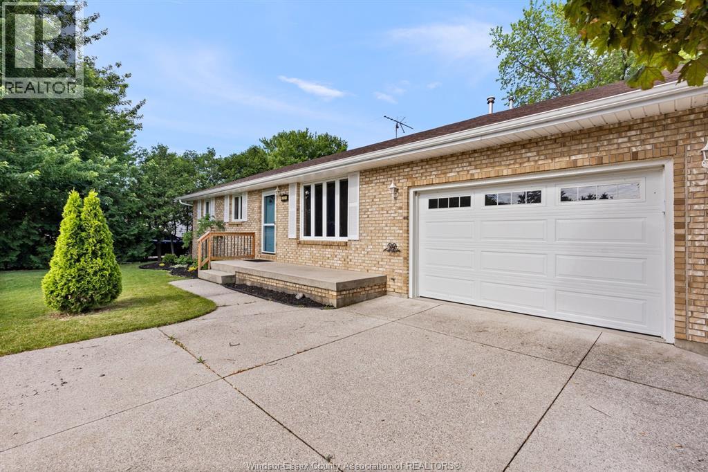 231 Oak Street, Lakeshore, Ontario N0R 1N0 - Photo 27 - 26013956