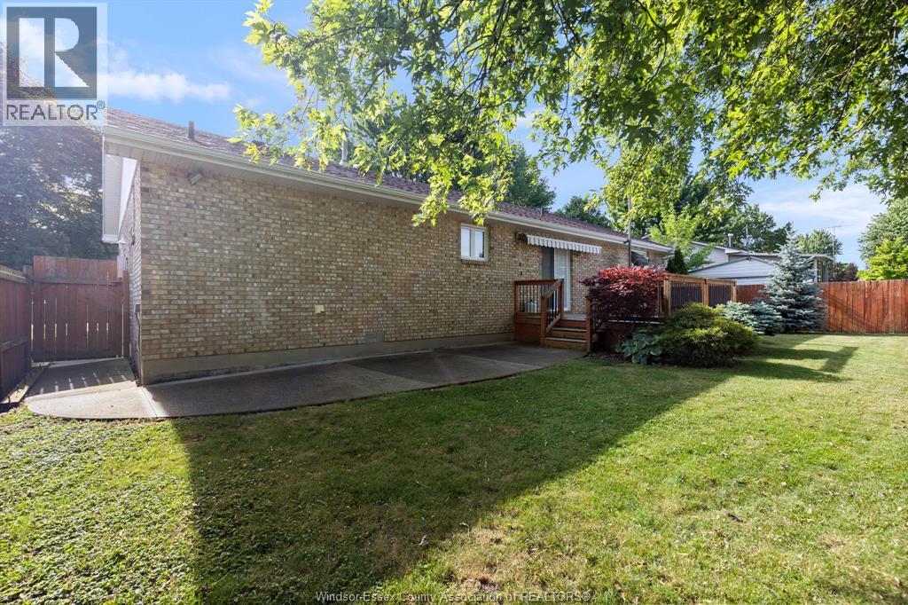 231 Oak Street, Lakeshore, Ontario N0R 1N0 - Photo 38 - 26013956