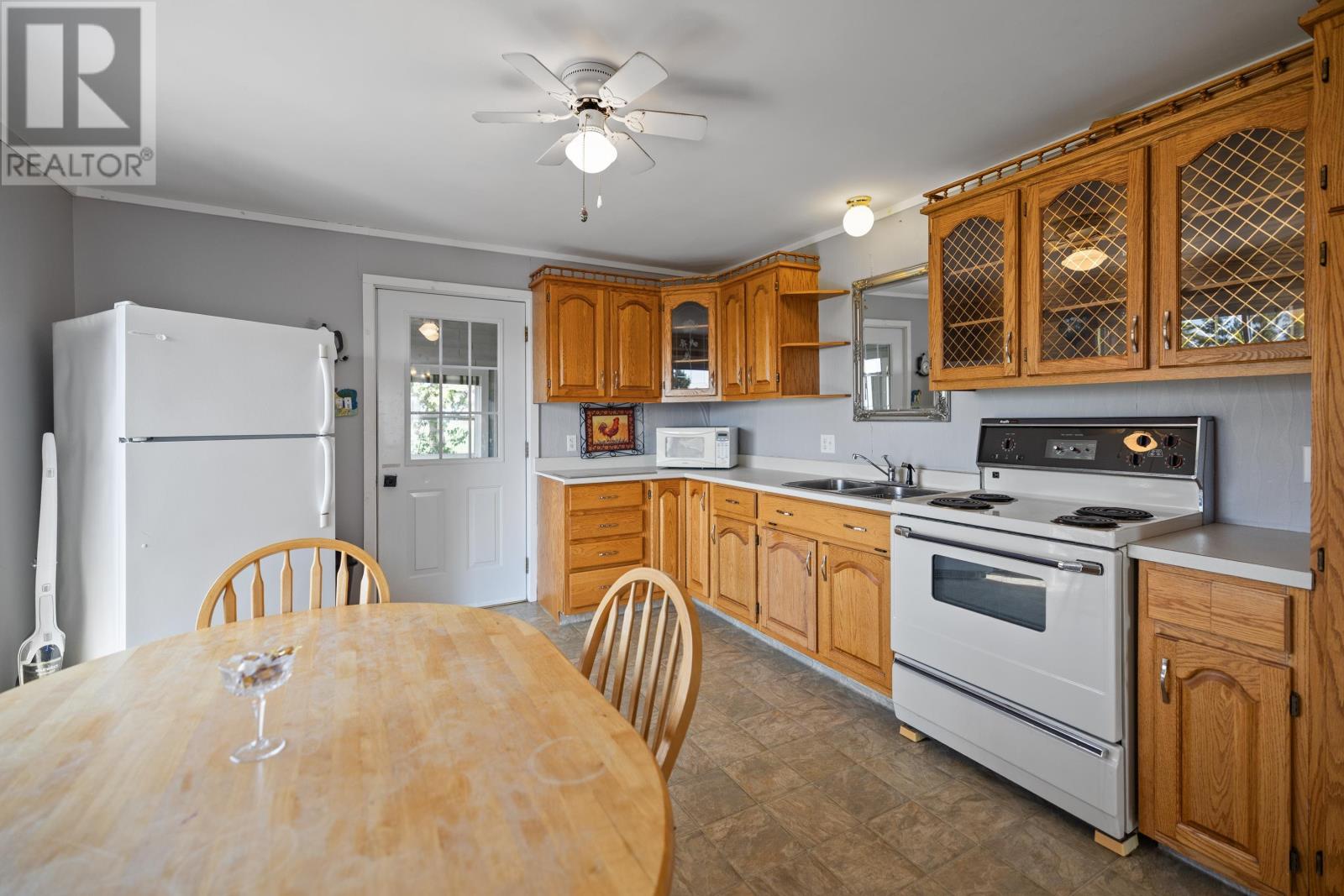 136 Macleod Road, Wood Islands, Prince Edward Island  C0A 1R0 - Photo 11 - 202614281