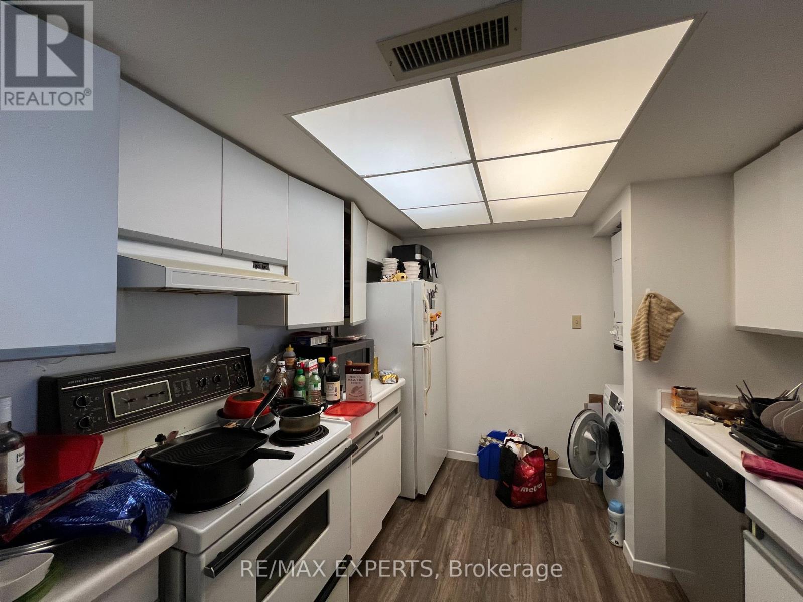 2217 - 1001 Bay Street, Toronto, Ontario M5S 3A6 - Photo 3 - C13285778