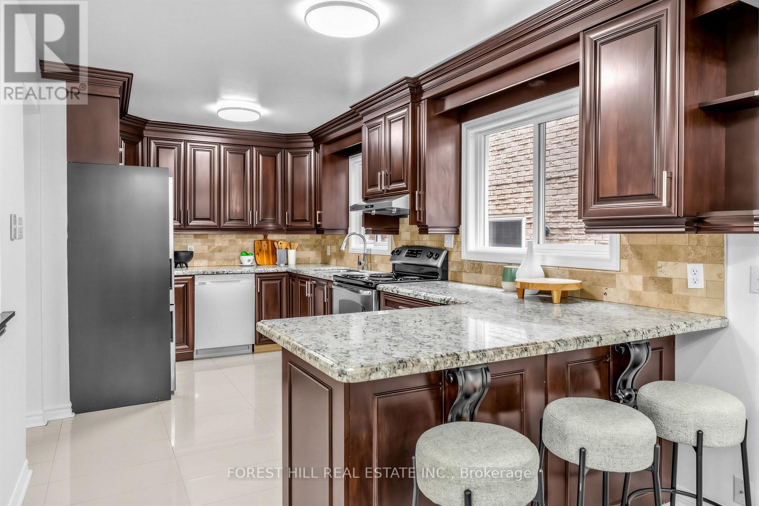 4198 Powderhorn Crescent, Mississauga, Ontario  L5L 3B9 - Photo 12 - W13437766