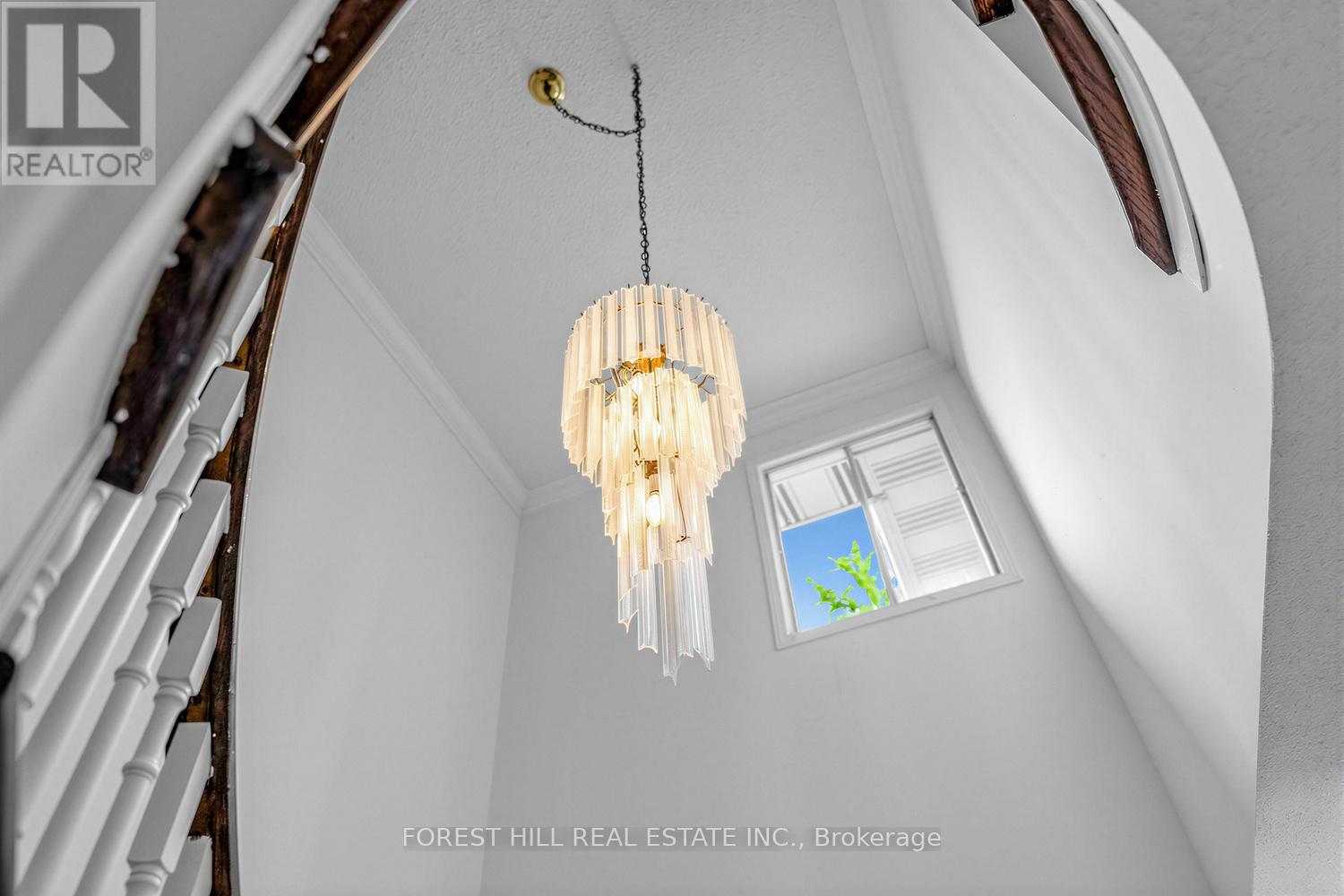 4198 Powderhorn Crescent, Mississauga, Ontario  L5L 3B9 - Photo 5 - W13437766
