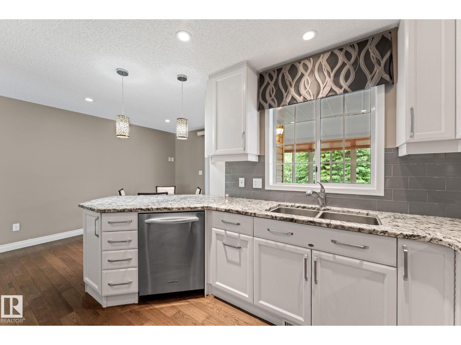 963 Youville Dr W Nw, Edmonton, Alberta  T6L 6T2 - Photo 22 - E4493202
